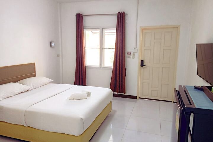 Room 12 of 29