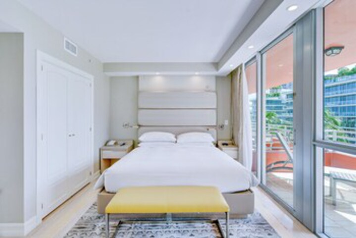 Room 265 of 318