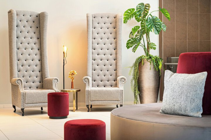 Guest Lobby
