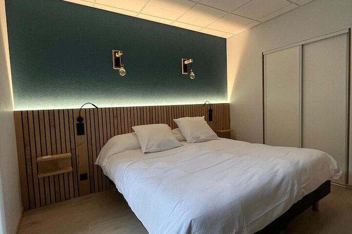 Room 10 of 23
