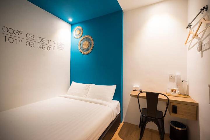 Room 13 of 45