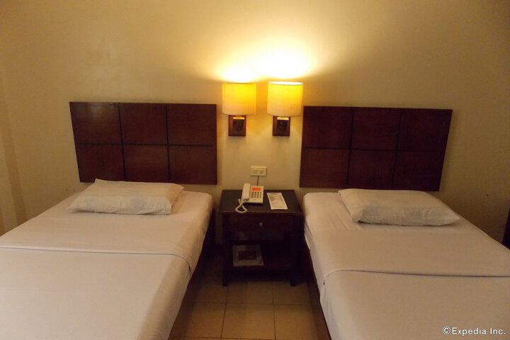 Room 8 of 29