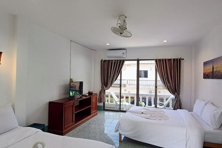 Room 18 of 78