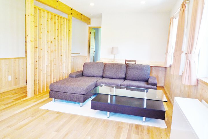 Room 4 of 32
