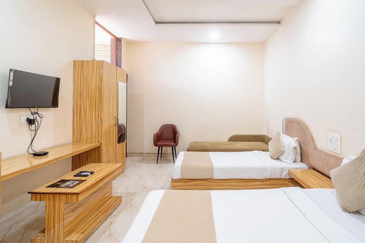 Room 19 of 73
