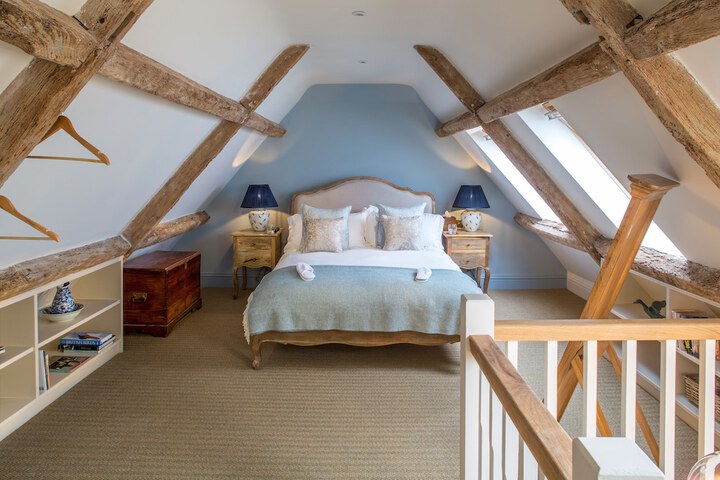Room 2 of 39