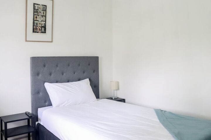 Room 13 of 30