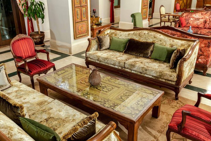 Guest Lobby