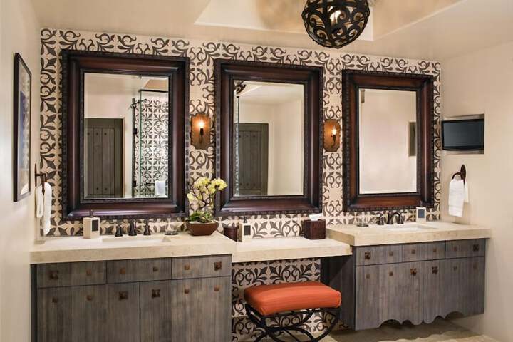Bathroom sink
