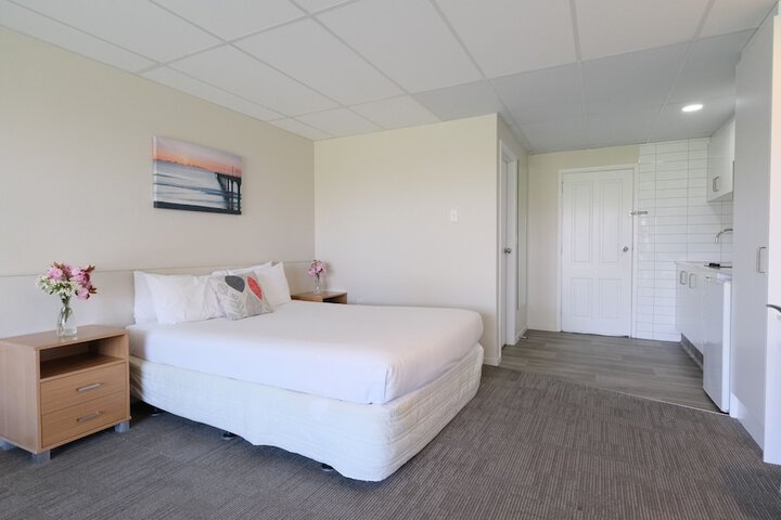 Room 12 of 73