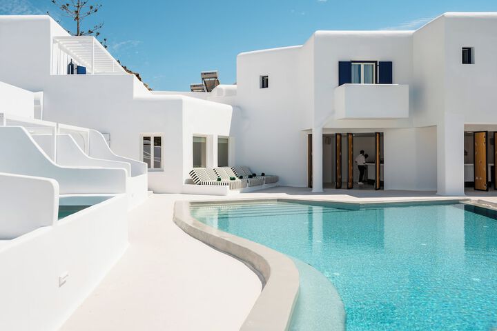 Pool 105 of 142