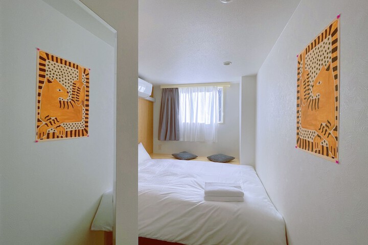 Room 32 of 149