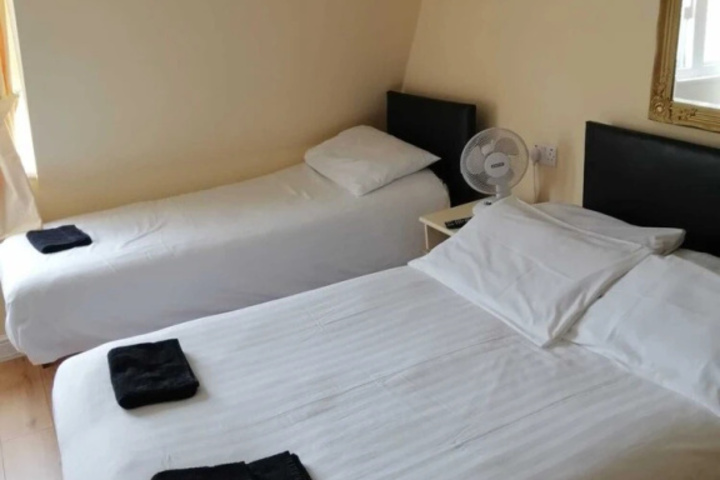 Room 2 of 12