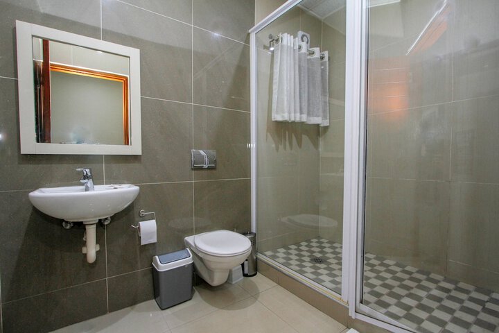 Room 18 of 21