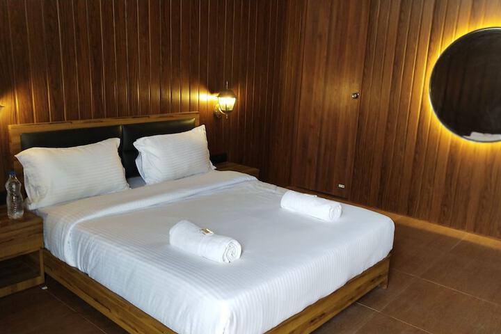 Room 39 of 102