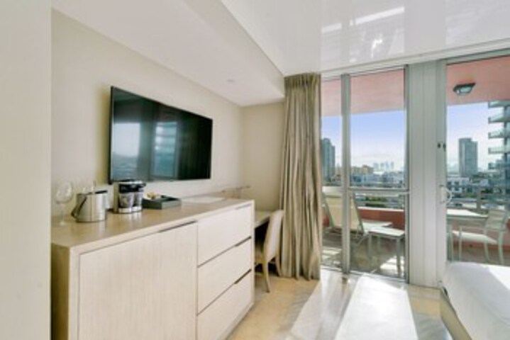 Room 154 of 318