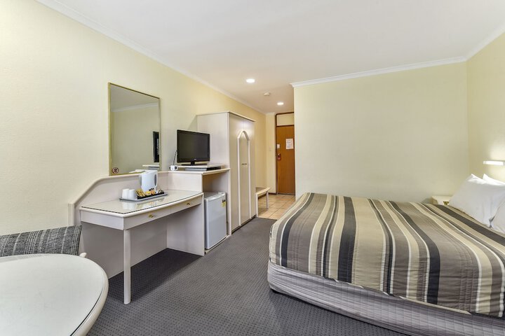 Room 13 of 41