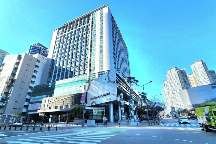 Hotel 86 of 86