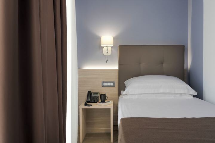 Room 28 of 101