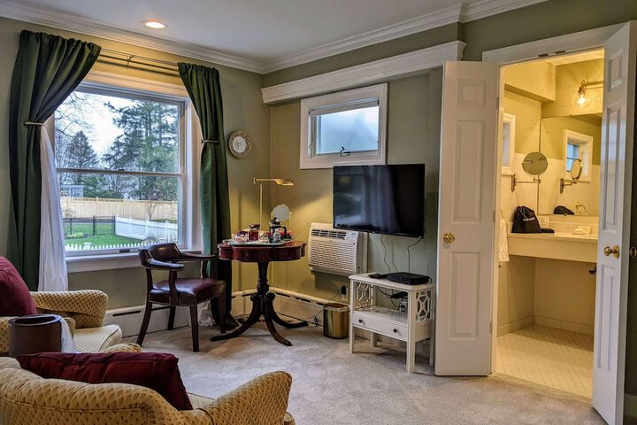 Room 47 of 258