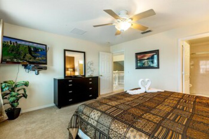 Room 30 of 37