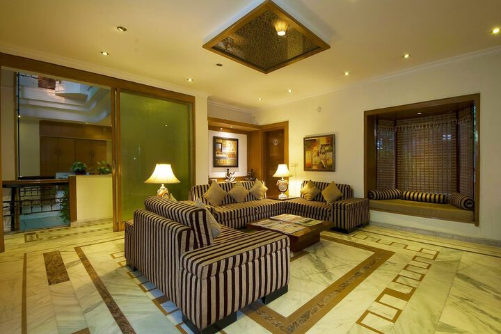 Hotel Interior 5 of 28