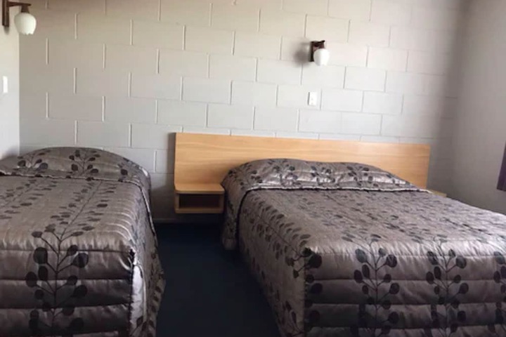 Room 33 of 53