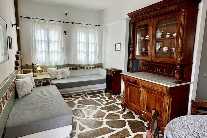 Room 11 of 52