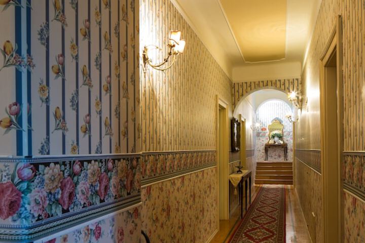 Ballroom/Hall 64 of 79