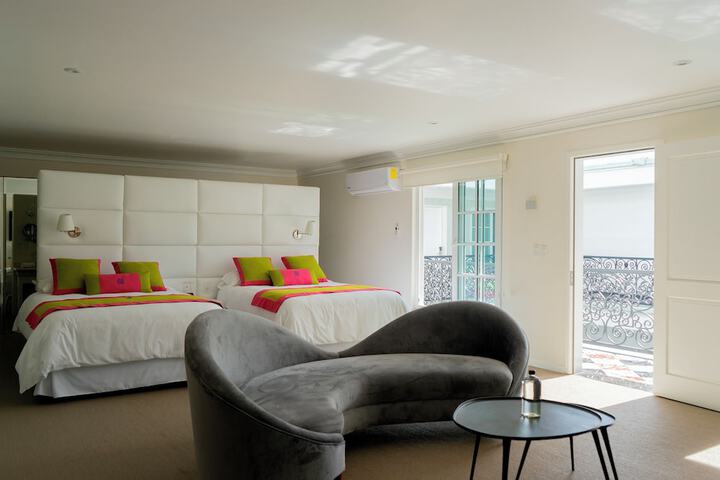 Room 33 of 58