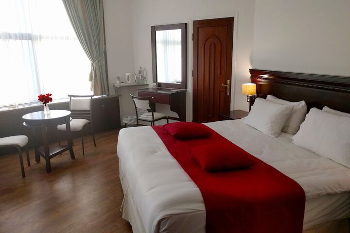 Room 18 of 74