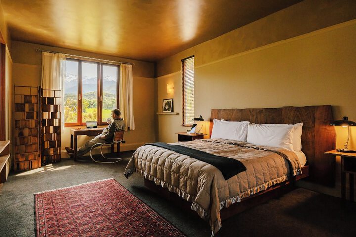 Room 12 of 46