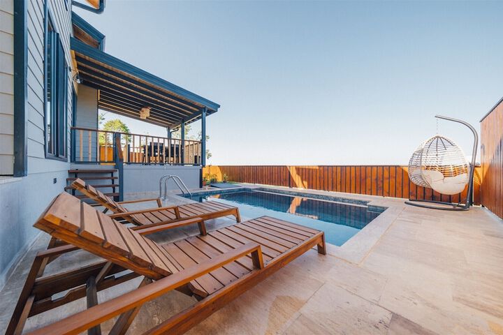 Pool 56 of 80