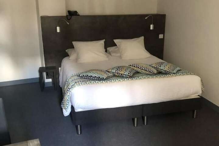 Room 13 of 51