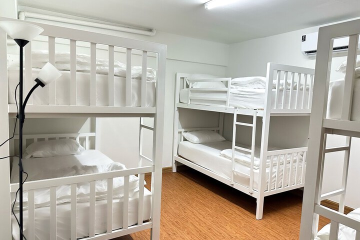 Room 29 of 80