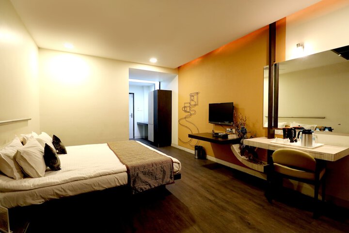Room 16 of 72