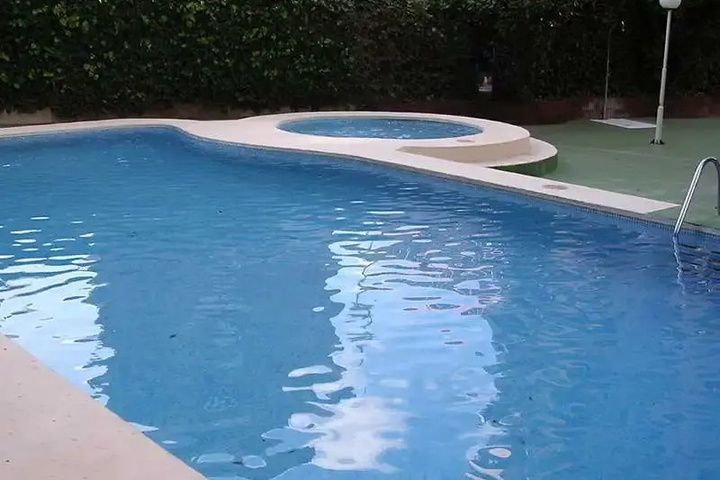 Pool 9 of 17