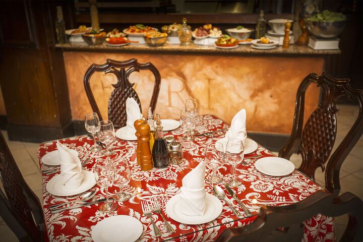 Dining 43 of 70