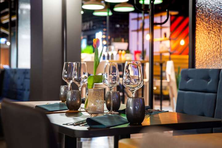 Dining 102 of 141