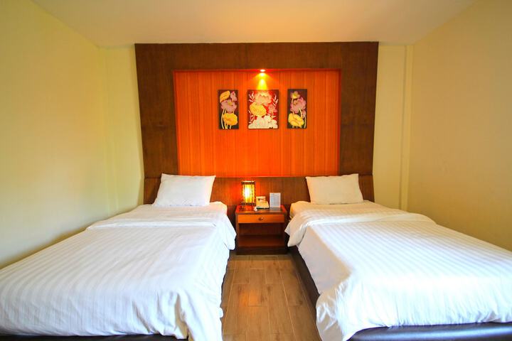 Room 16 of 150