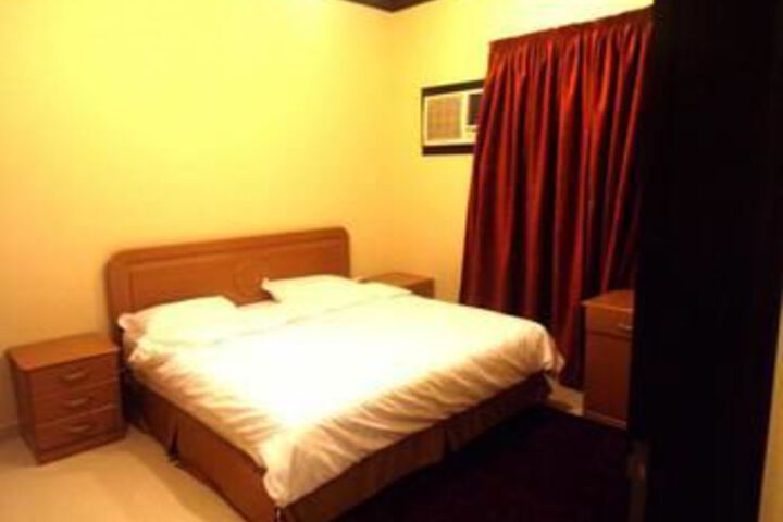 Room 5 of 15