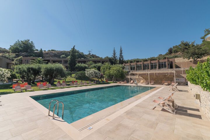 Pool 66 of 132