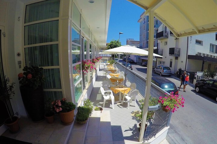 Terrace/Patio 70 of 73