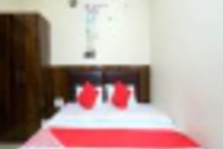 Room 194 of 407