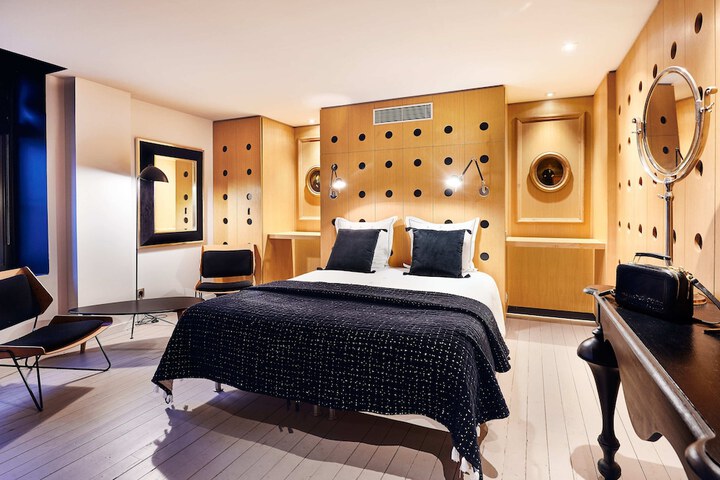 Room 20 of 48