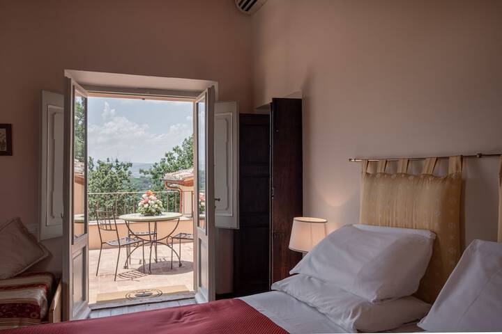 Room 10 of 56