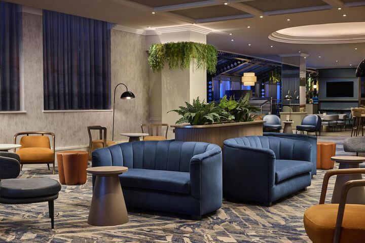 Lounge 69 of 88