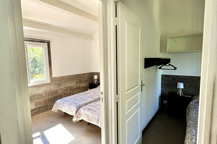 Room 11 of 63