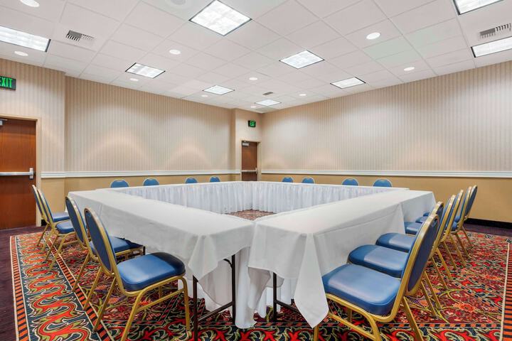 Meeting facility