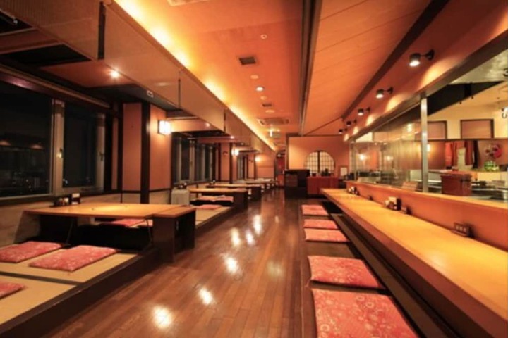 Dining Photos